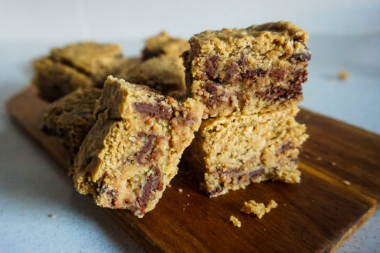 Peanut butter and chocolate chip bars